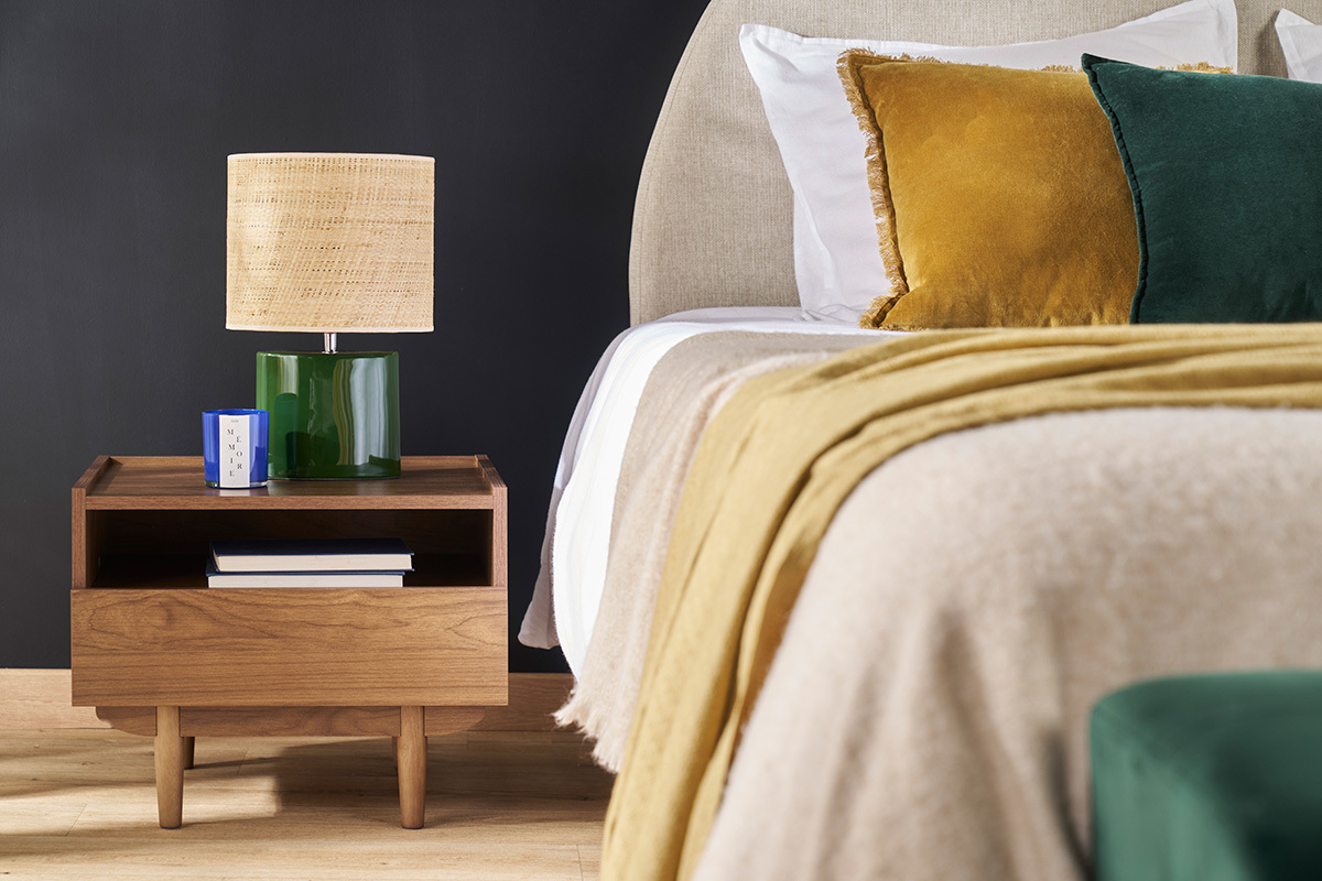 Table de chevet avec rangements finition bois fonc� noyer SANAA