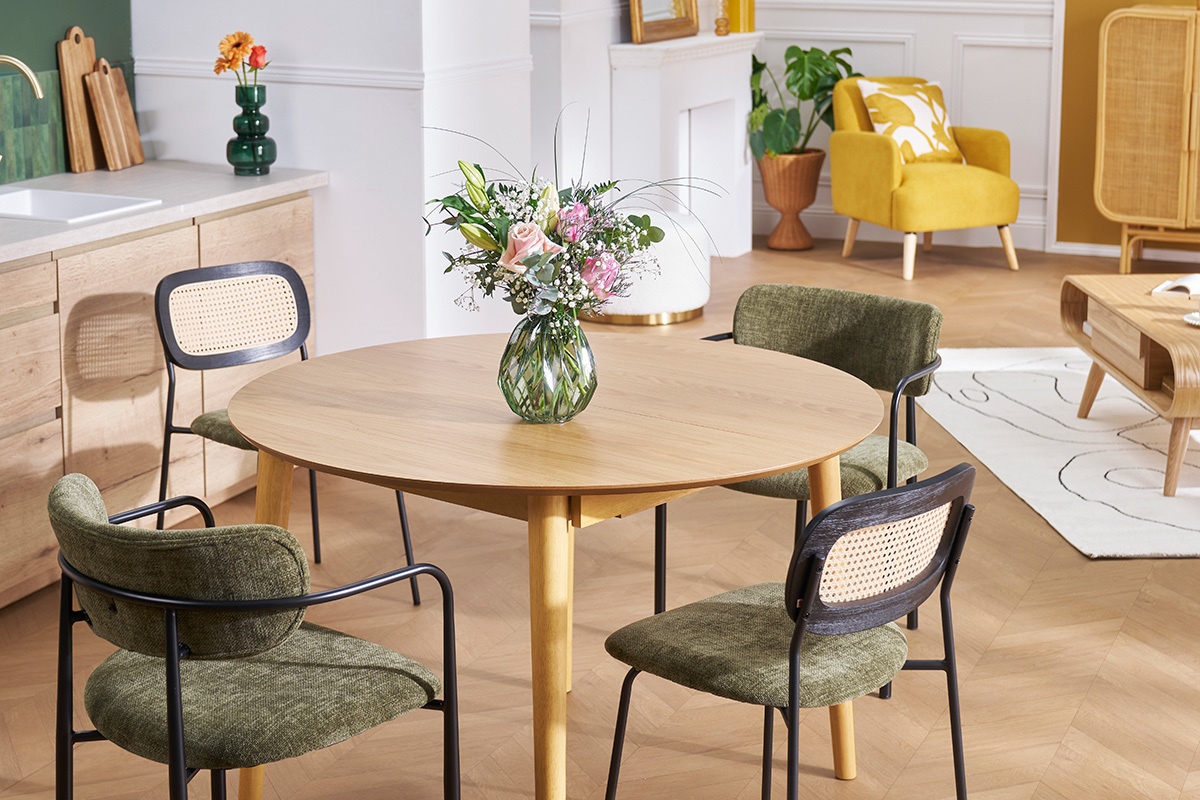 Table extensible rallonges intgres ronde en bois clair chne L115-154 cm EGO
