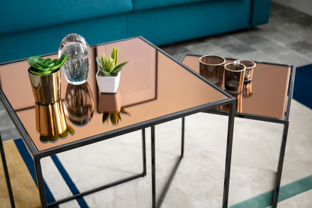 Tables basses gigognes carr�es bronze et verre fum� (lot de 2) POMPEI