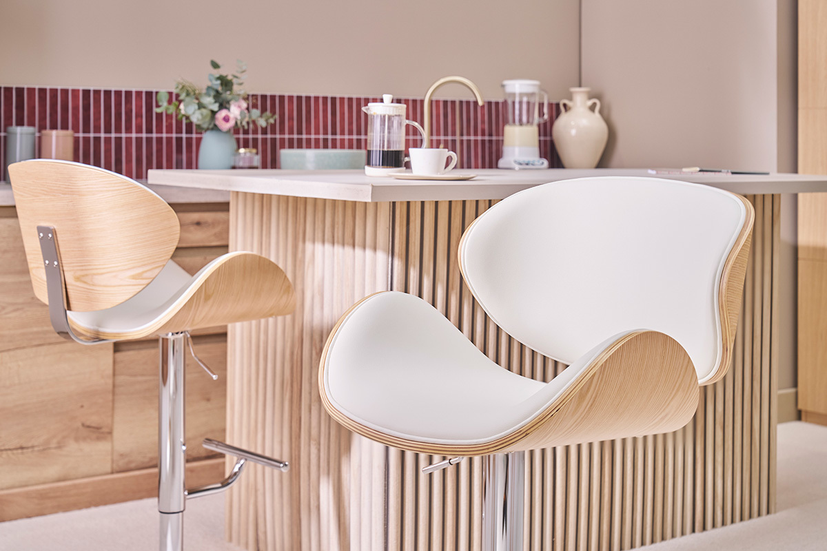Tabouret de bar design blanc et bois clair WALNUT