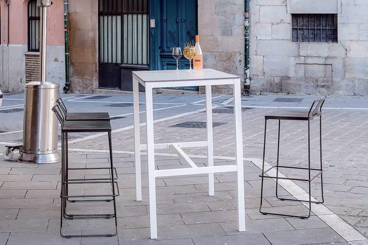 Tabouret extrieur design mtal rouge 76 cm TENERIFE