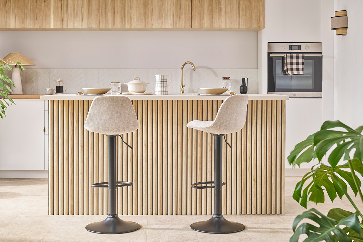 Tabourets de bar design en tissu effet velours textur beige (lot de 2) STEEVY