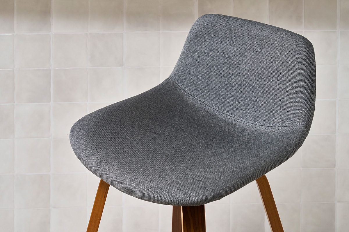Tabourets de bar design gris fonc et noyer (lot de 2) NONIE