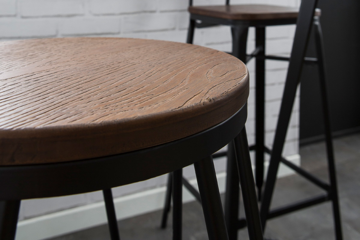 Tabourets de bar empilables en mtal noir et en bois H75 cm (lot de 2) IGLA