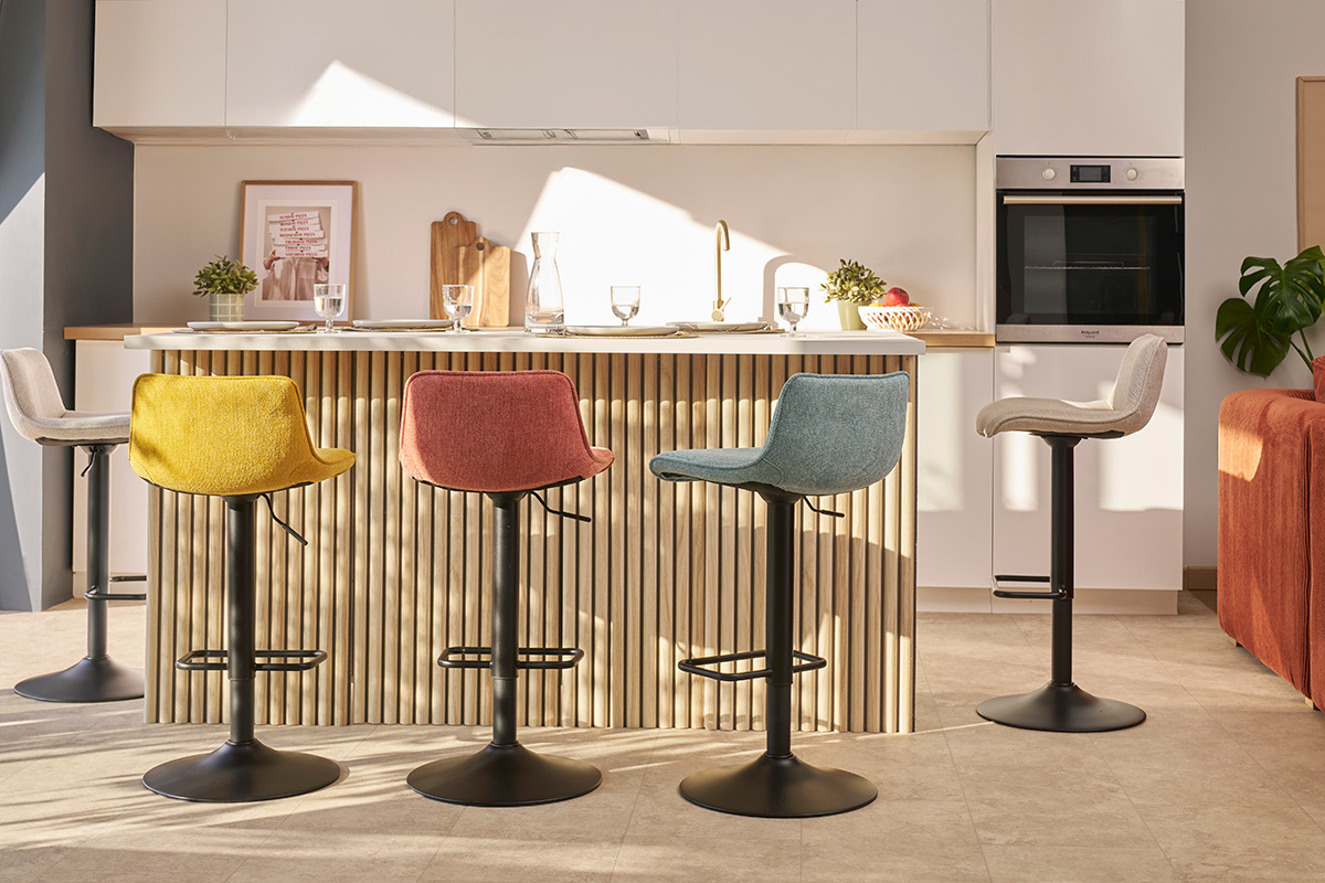 Tabourets de bar rglables en tissu effet velours textur vert cladon et mtal (lot de 2) BOOST