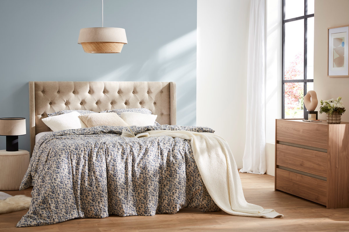Tte de lit capitonne en tissu beige naturel L175 cm LIZZIE