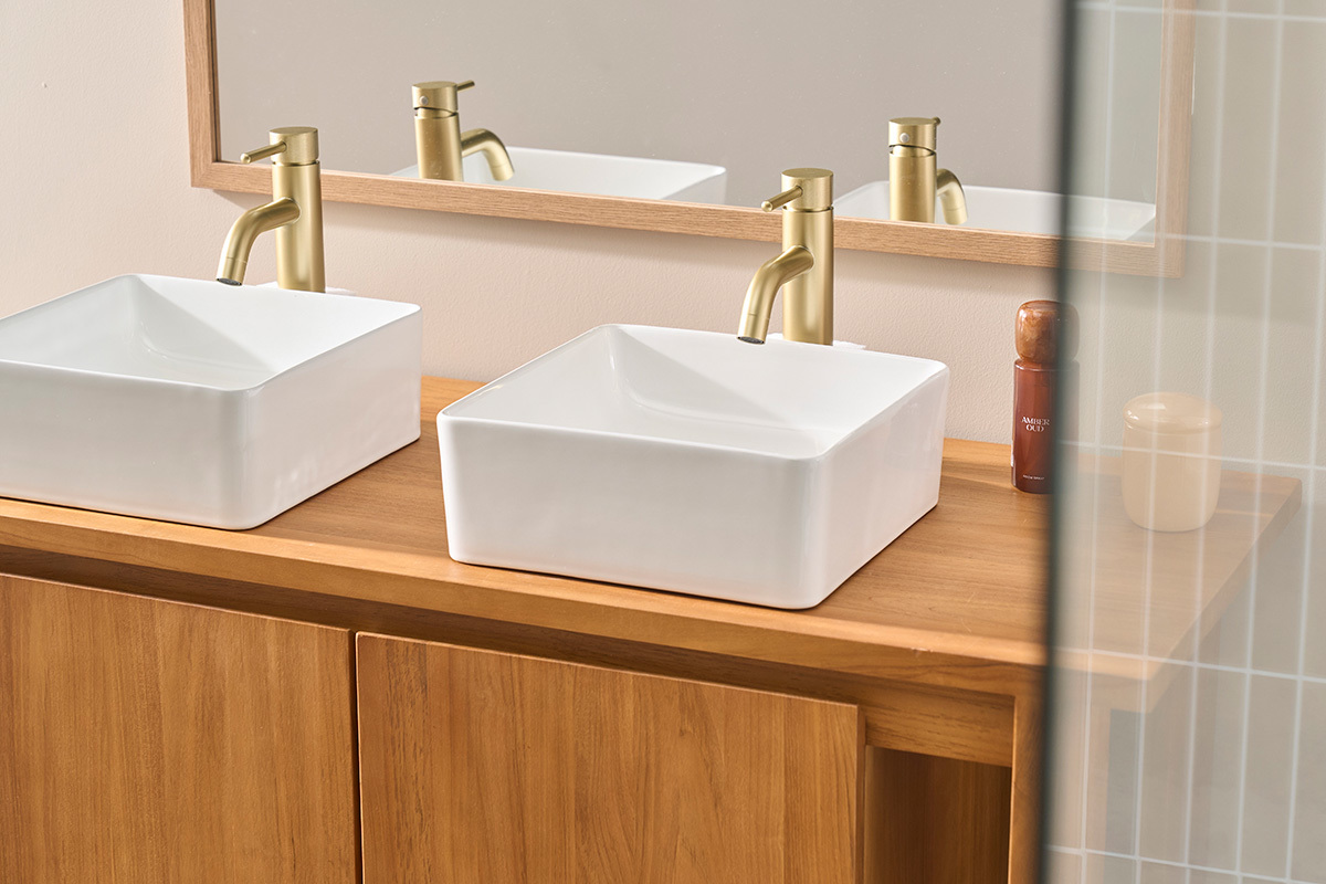 Vasque carr�e en c�ramique blanche L30.5 cm CLEMI